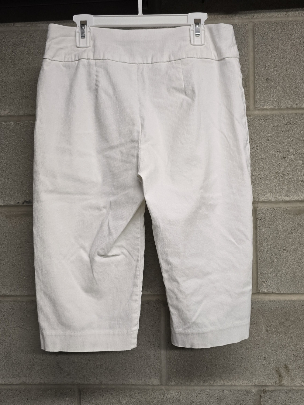 Style & Co. White Pull-On Capris